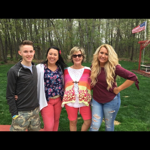 Meet your Posher, Tammy - Picture 3 of 6